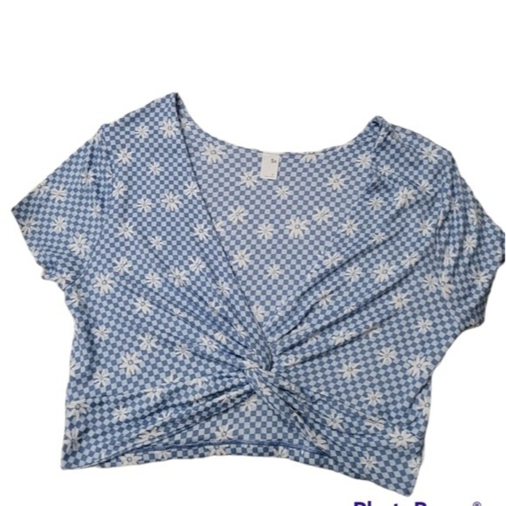 Short Sleeve Blue White Daisy Cropped Twisted Top/ Juniors SIZE XL